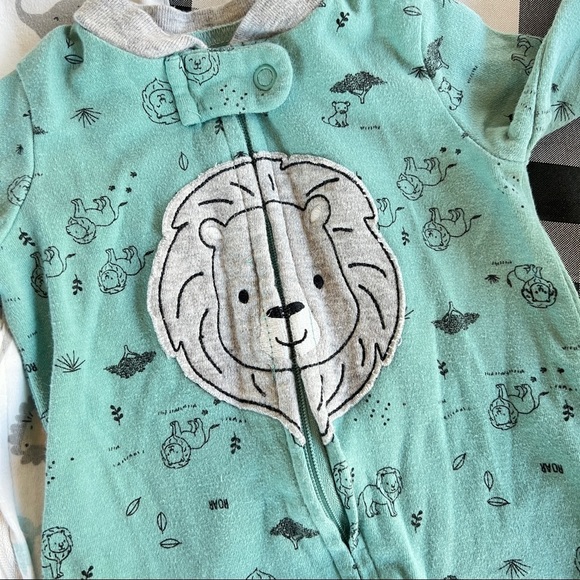 Carter’s sleeper footie pajamas - Picture 2 of 4